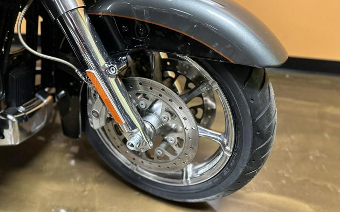 FLTRUSE 2016 CVO™ Road Glide® Ultra