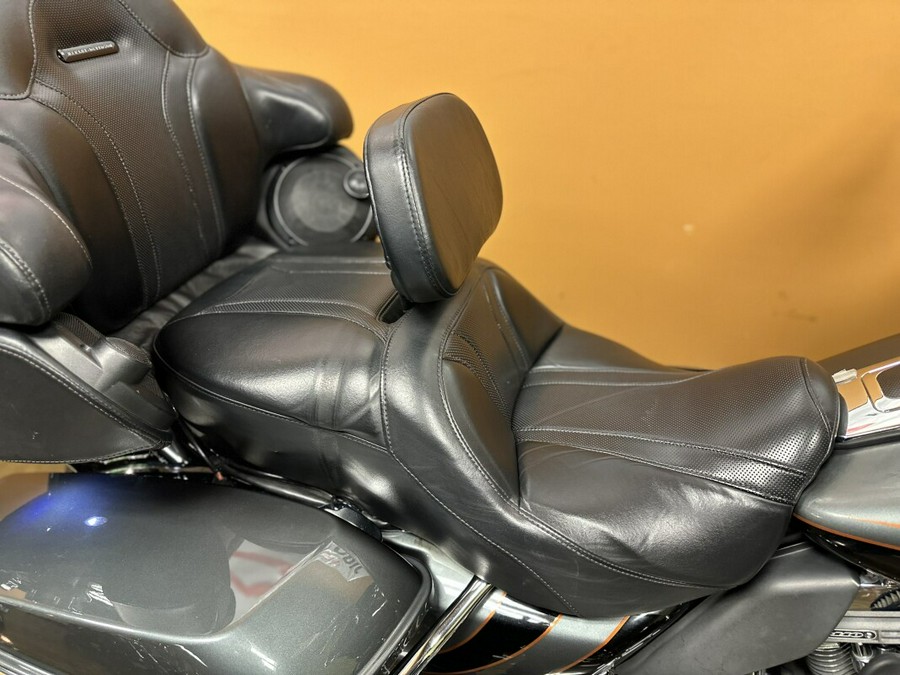 FLTRUSE 2016 CVO™ Road Glide® Ultra