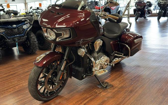 2022 Indian Motorcycle® Challenger® Limited Maroon Metallic
