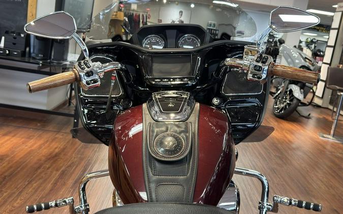 2022 Indian Motorcycle® Challenger® Limited Maroon Metallic
