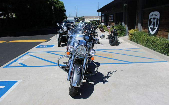 2019 Indian Motorcycle® Springfield® Steel Gray / Burgundy Metallic