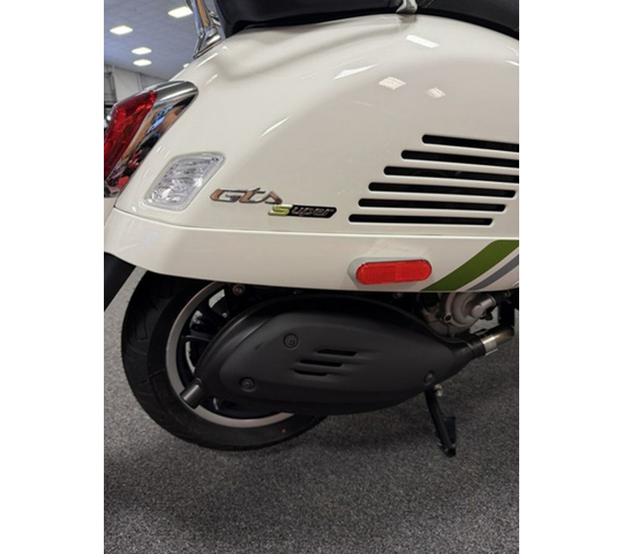 2026 Vespa GTS 310 SuperTech