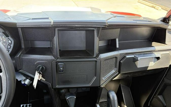 2027 Polaris® General XP 4 1000 Sport