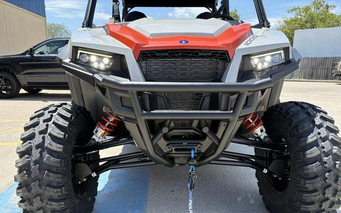 2027 Polaris® General XP 4 1000 Sport
