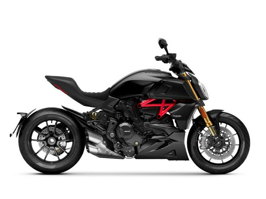 2023 Ducati Diavel 1260 S Total Black