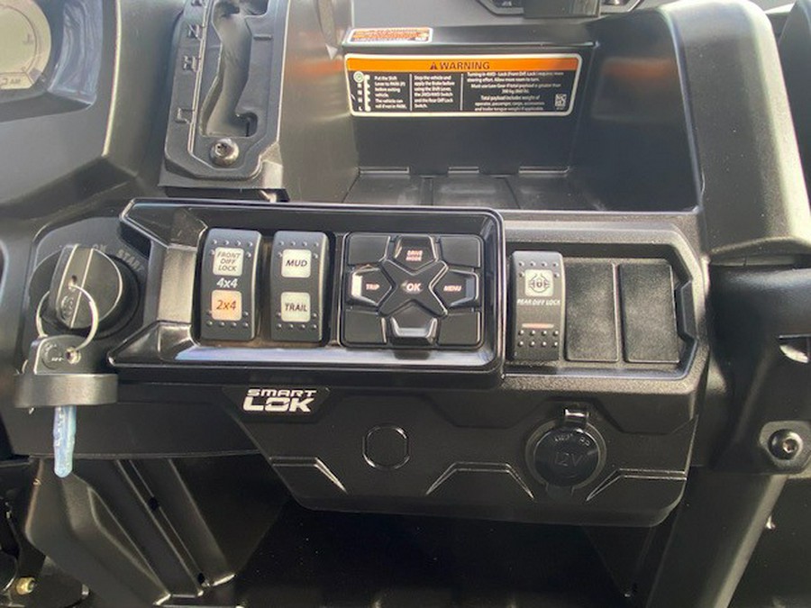 2023 Can-Am SSV DEF MAX XMR 65 HD10 BC 23 X mr HD10