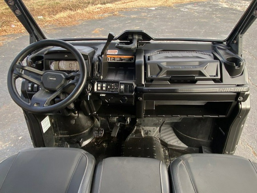 2023 Can-Am SSV DEF MAX XMR 65 HD10 BC 23 X mr HD10