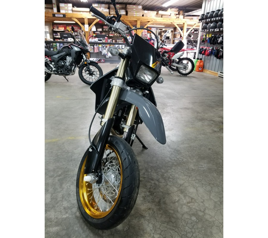 2016 Suzuki DR-Z400SM