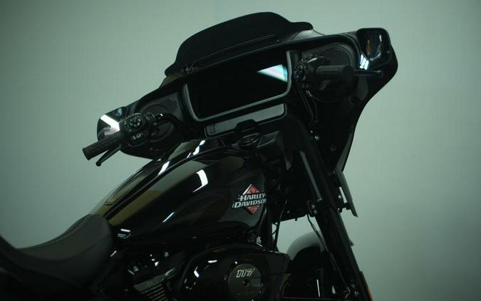 2025 Harley-Davidson® FLHX - Street Glide®