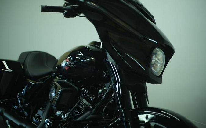 2025 Harley-Davidson® FLHX - Street Glide®
