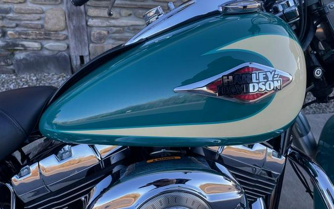 2009 Harley-Davidson® FLSTC - Heritage Softail®