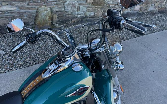 2009 Harley-Davidson® FLSTC - Heritage Softail®