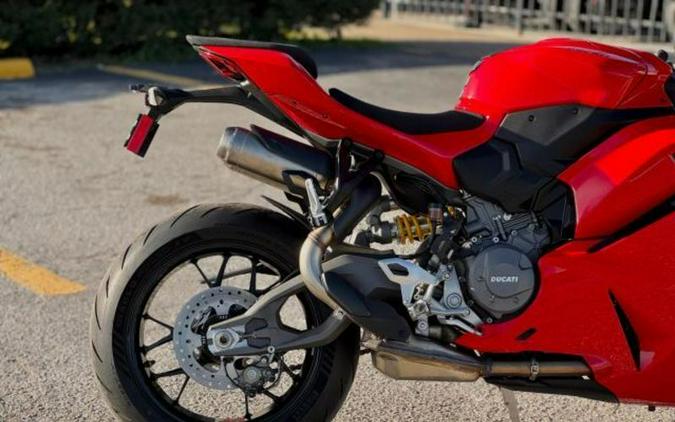 2025 Ducati Panigale V2