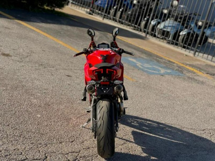 2025 Ducati Panigale V2