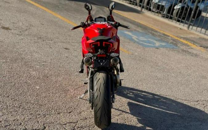 2025 Ducati Panigale V2