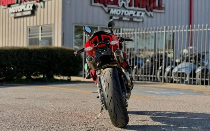 2025 Ducati Panigale V2