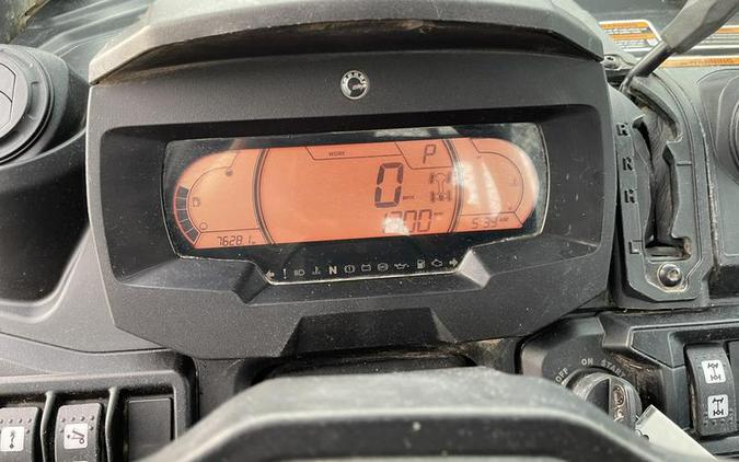 2022 Can-Am® Defender 6x6 Limited HD10