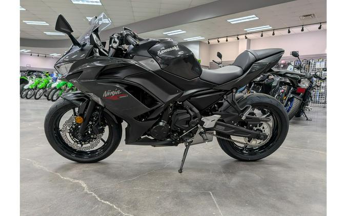 2026 Ninja® 650 - Kawasaki