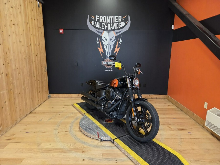 FXBBS 2021 Street Bob® 114