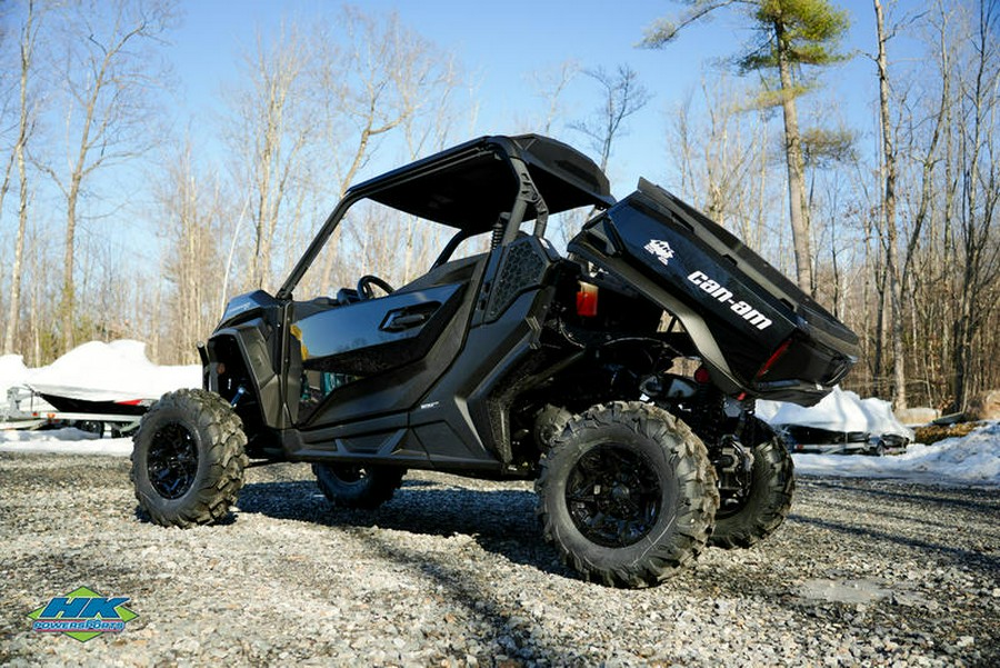 2024 Can-Am® Commander XT 700