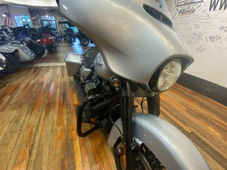 2019 Harley-Davidson® FLHXS - Street Glide® Special