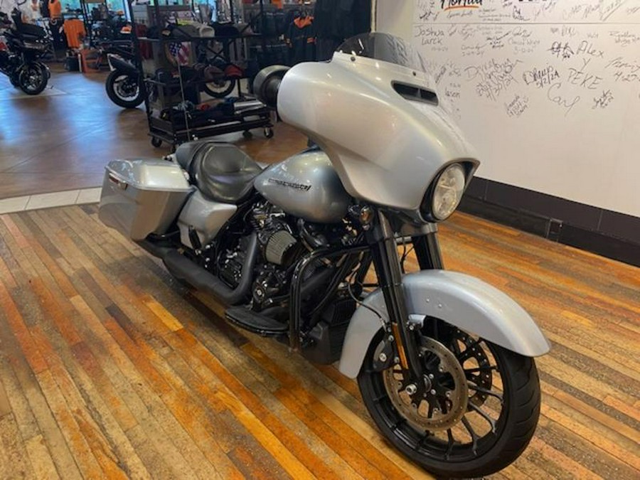 2019 Harley-Davidson® FLHXS - Street Glide® Special