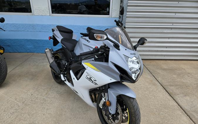 2022 Suzuki GSX-R600