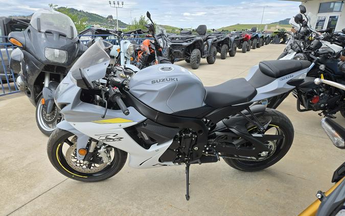 2022 Suzuki GSX-R600