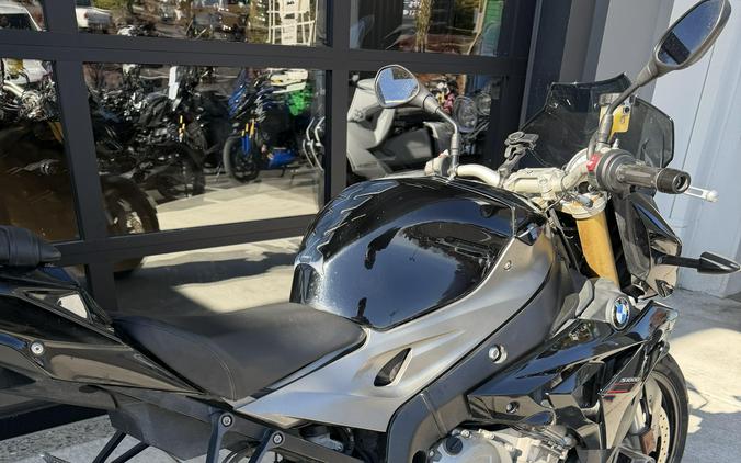 2016 BMW S 1000 R