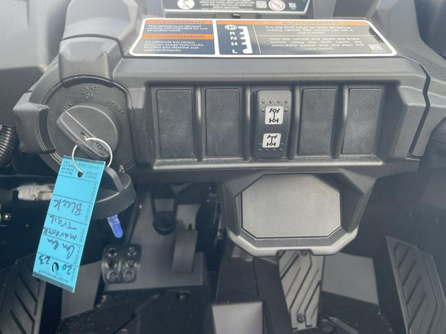 2023 Can-Am® Maverick Trail DPS 1000