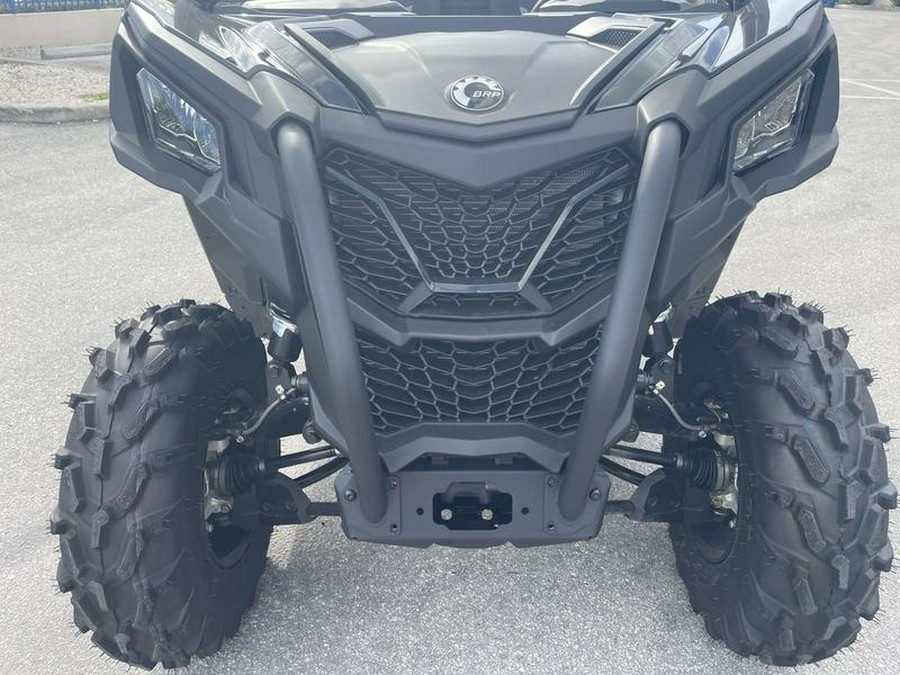 2023 Can-Am® Maverick Trail DPS 1000