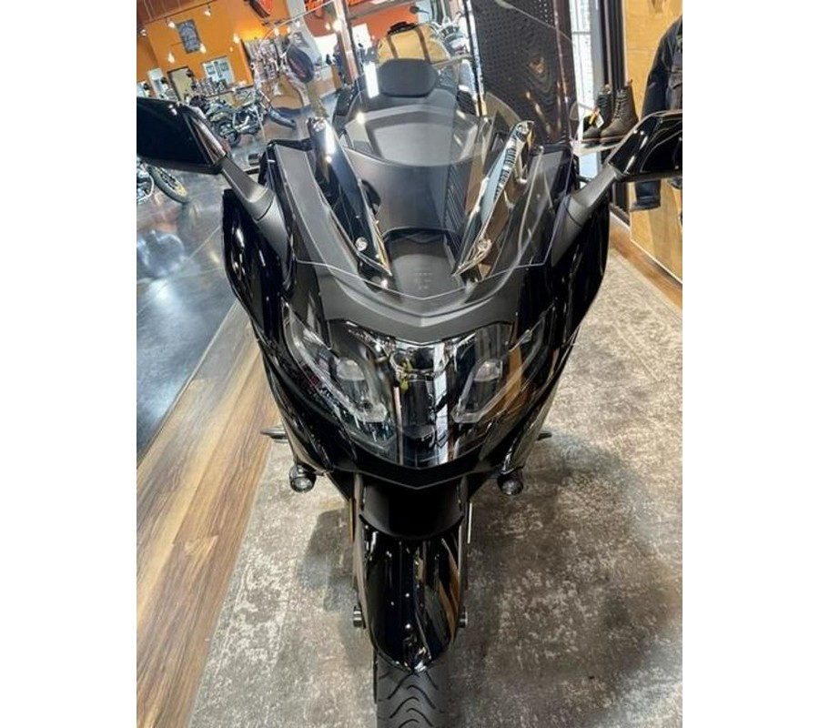 2022 BMW K 1600 Grand America Black Storm Metallic