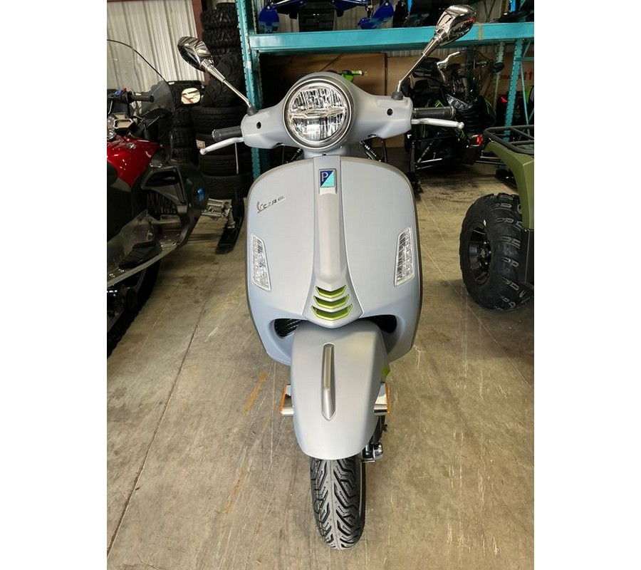 2024 Vespa GTS Super 300 Tech