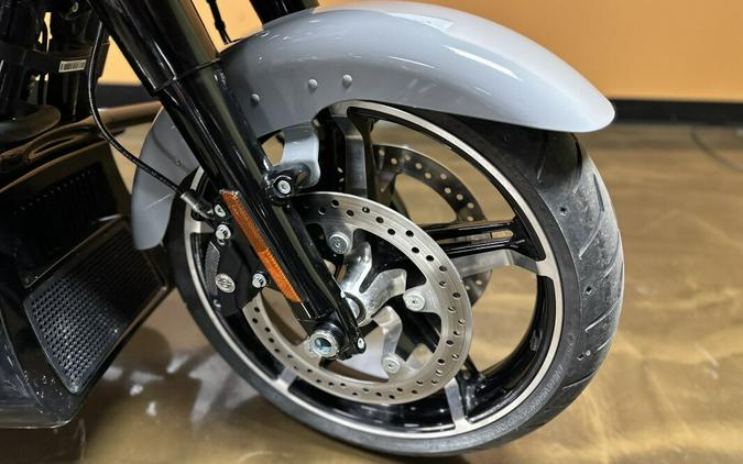 FLTRX 2025 Road Glide™