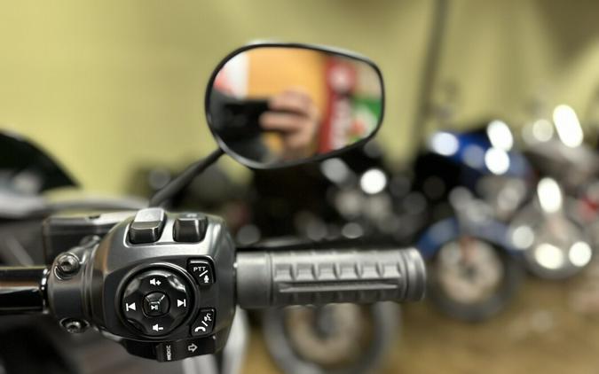 FLTRX 2025 Road Glide™