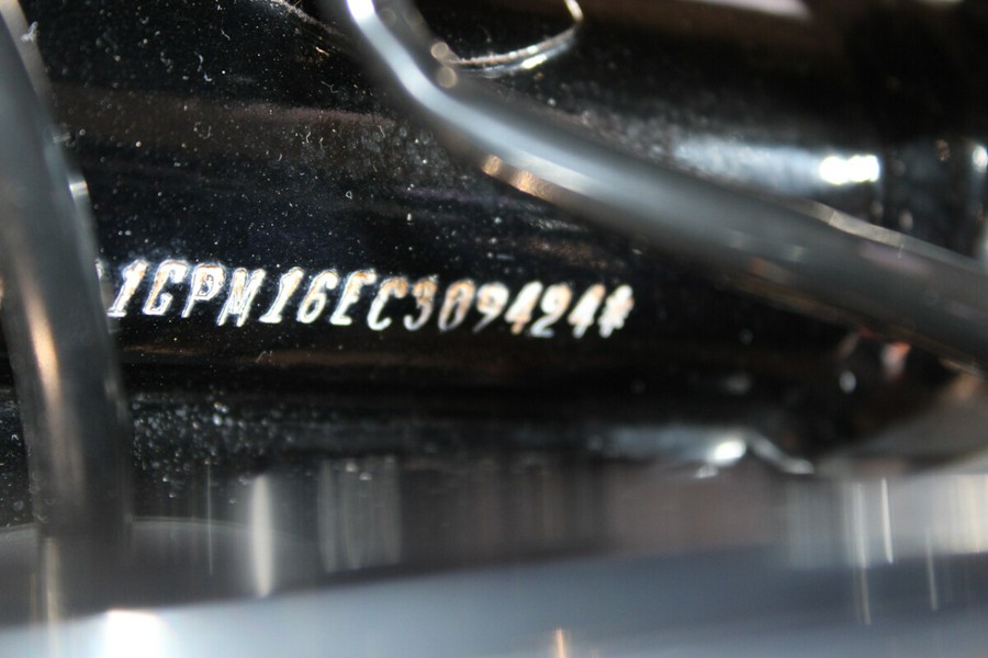 Used 2014 Harley-Davidson Dyna Wide Glide FXDWG Motorcycle For Sale In Miami, Florida