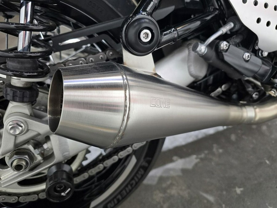 2020 Triumph Thruxton RS - Showcase Matte Storm Grey/Matte Silv