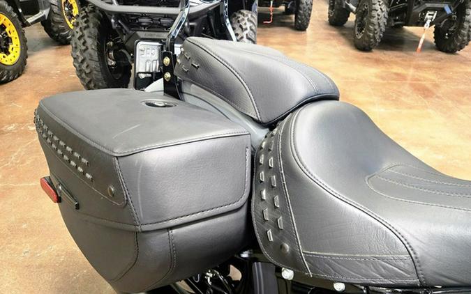 2026 Harley-Davidson Softail FLHC - Heritage Classic
