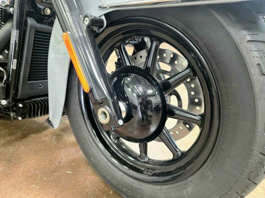 2026 Harley-Davidson Softail FLHC - Heritage Classic