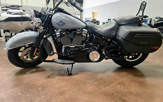 2026 Harley-Davidson Softail FLHC - Heritage Classic