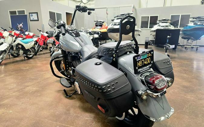 2026 Harley-Davidson Softail FLHC - Heritage Classic