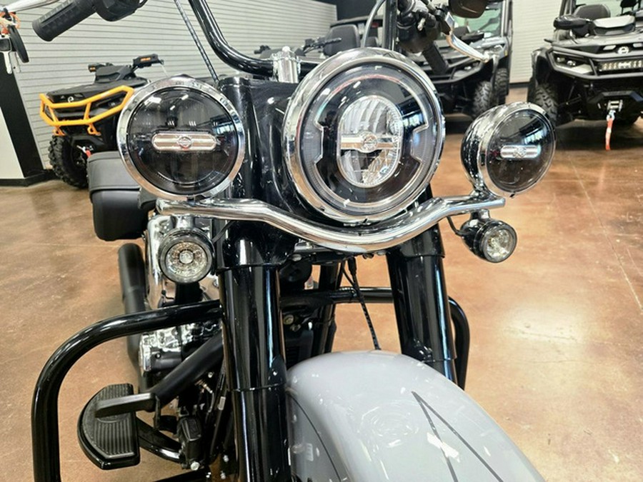 2026 Harley-Davidson Softail FLHC - Heritage Classic