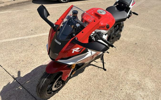 2026 Yamaha YZF R7 70Th Anniversary Edition