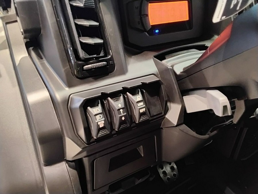 2026 Can-Am Defender Limited HD11