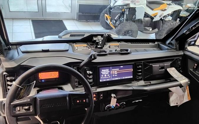 2026 Can-Am Defender Limited HD11