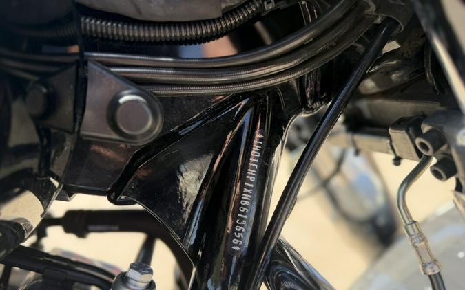 2022 Harley-Davidson® Police Road Glide® BLACK & WHITE