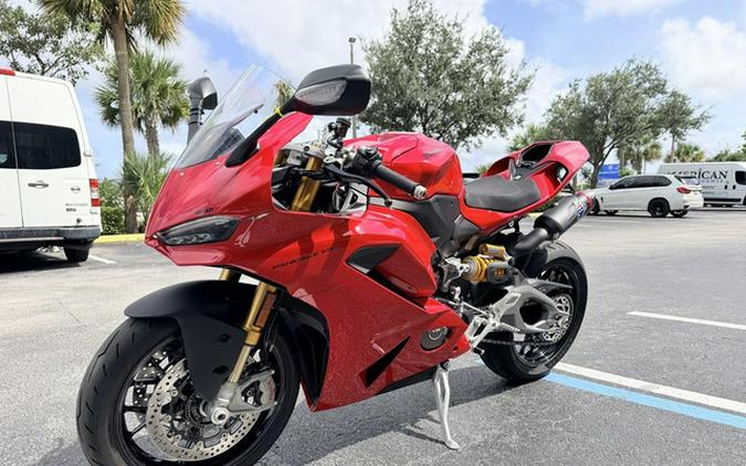 2025 Ducati Panigale V2 S