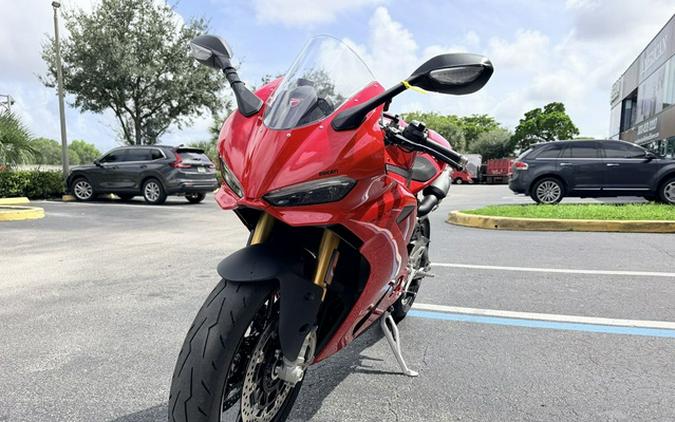 2025 Ducati Panigale V2 S
