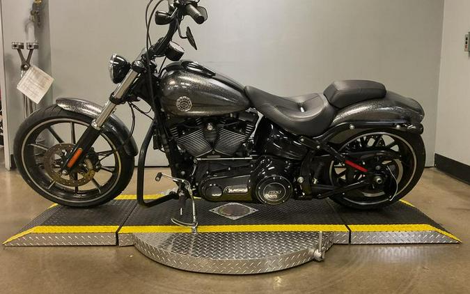 2014 Harley-Davidson® FXSB103