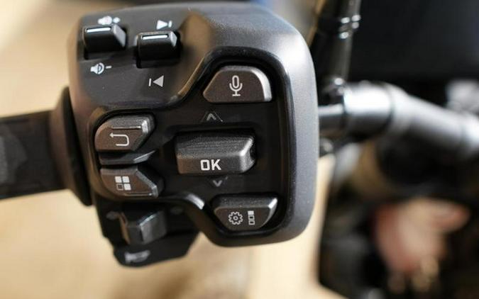 2025 Can-Am® Origin White